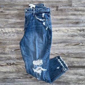 Abercrombie & Fitch Curve Love Mom Jeans